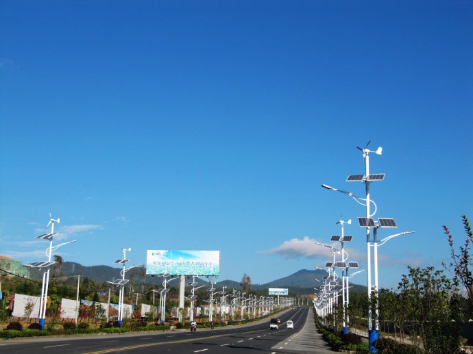 盤山道鍍鋅燈杆